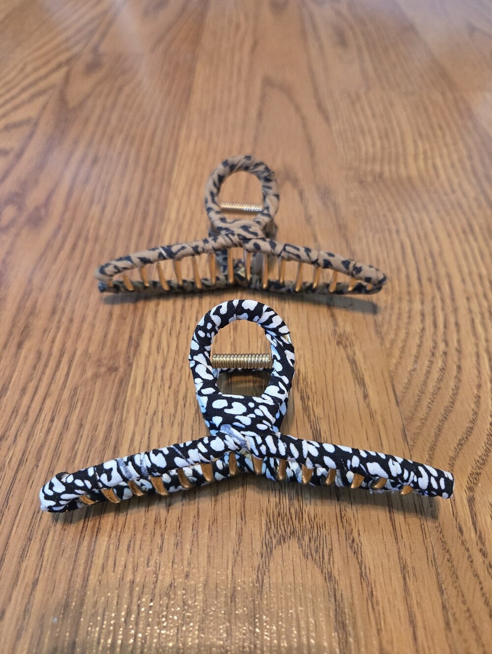 Bundle 2 Gold Metal Patterned Hair Claw Clips Animal Print Brown Black White Set